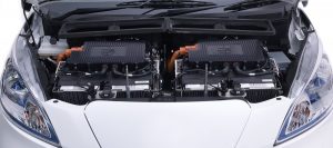 Van_Engine_Open-900x400